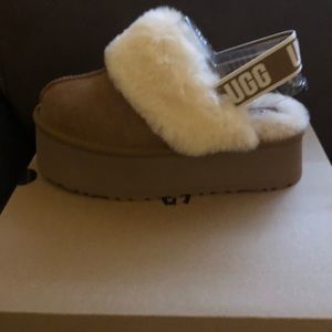 COPY - Ugg funkettes size 8